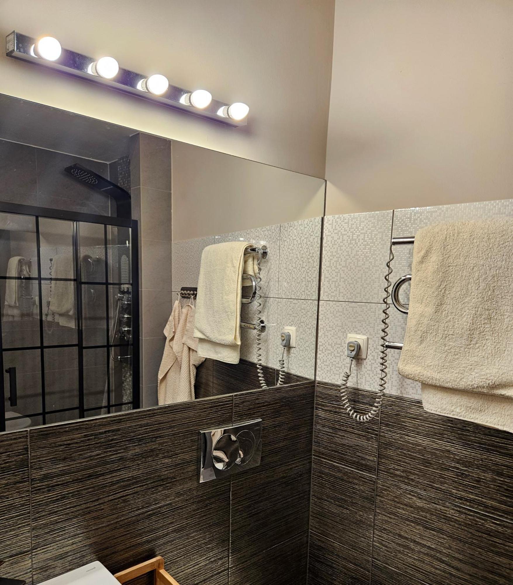 Ferienwohnung Sara -Mikolajska - Rynek - Netflix Hydromassage Krakau Exterior foto